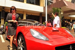 Roro Fitria Bawa Ferrari Bernopol Bodong, Ketua Klub: Dia Bukan Anggota