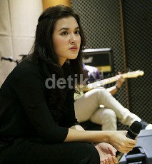 Diundang Raisa Datang ke Konsernya, Ahok Minta Lagu Terjebak Nostalgia
