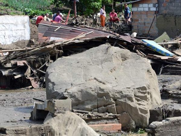 Longsor Terjang Kolombia