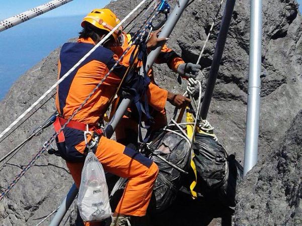 Jenazah Eri Sukses Diangkat dari Kawah Merapi