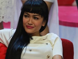 Merasa Disudutkan, Jupe Menangis