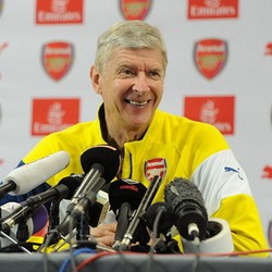 Wenger Tanggapi Rumor Transfer Sterling, Cech, dan Milner
