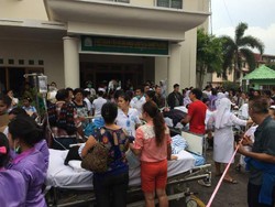 Lantai 3 RS di Batam Terbakar, Belasan Pasien Terinfus Dievakuasi