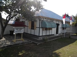 Sepenggal Kisah Pohon Sukun di Rumah Pengasingan Bung Karno di Ende