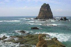 Tanjung Papuma di Jember yang Lagi Naik Pamor