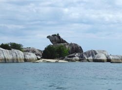 5 Destinasi Wajib Untuk Island Hopping di Belitung