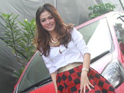 Tak Tamat Sekolah, Hesty Klepek Klepek Dulu Jualan Cireng