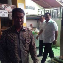 Tiga Menteri Blusukan ke Cibinong: Harga Beras Murah, Tak Perlu Impor!