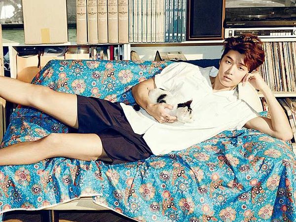 Foto Minhyuk dan Kucing Ini Bikin Boice Senyum-senyum Sendiri