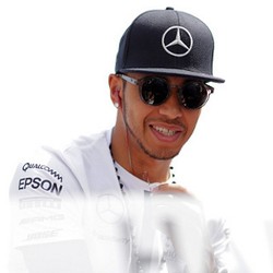 Hamilton Resmi Perpanjang Kontrak dengan Mercedes