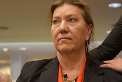 Wanita Kanker Stadium Akhir Ini Berjuang untuk Mendapatkan Hak Bunuh Diri