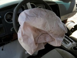 Kronologi Penarikan 34 Juta Mobil Gara-gara Airbag Takata