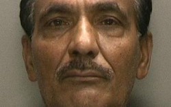 Pramugara Ini Selundupkan Paspor Palsu di Celana Dalam