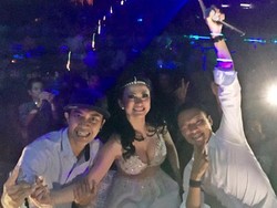 Foto Seksi Terbaru Amel Alvi Saat Nge-DJ Tadi Malam