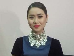 Tak Mau Cerai Lagi, Selfi Rahasiakan Pacar Baru