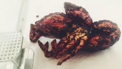 Warga Jakarta Selatan Kini Bisa Menikmati Kepiting Papua Olahan Cranky Crab