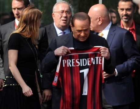 Berlusconi: Milan Butuh Investor Asing untuk Bersaing di Eropa