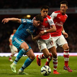 Imbangi Arsenal, Sunderland Pastikan Diri Aman dari Degradasi