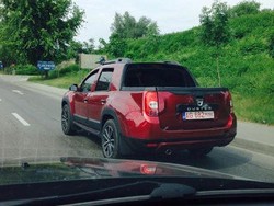 Inikah Pikap Kabin Ganda Renault Dacia Duster?