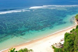 Pantai Gunung Payung, Surga Tersembunyi di Bali
