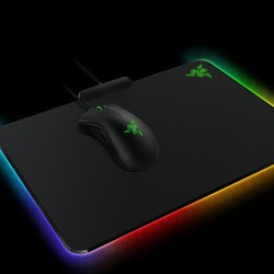Kelap-kelip Mousepad Kunang-kunang Razer