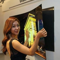 Wow! LG Bikin TV Setipis Kertas