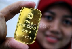 Harga Emas Antam Turun Rp 2.000/Gram