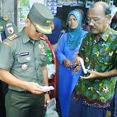 Dandim Pamekasan Razia Beras Plastik Tepis Keresahan Warga