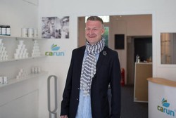 Jual Salep Kulit dari Minyak Ganja, Ini Apotek Ganja Pertama di Inggris