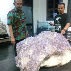 Ini Penampakan Koleksi Batu Akik Keren Milik Museum Geologi Bandung