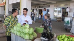 Ketua DPD RI Blusukan Hingga Pasar Tradisional di Uzbekistan