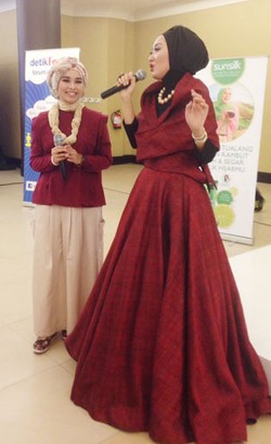 Beri Kejutan di Audisi Sunsilk Hijab Hunt, Dian Pelangi Perdana Menyanyi