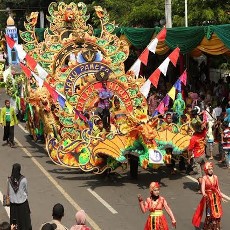 Ini Kemeriahan Pawai Taaruf MTQ di Banyuwangi