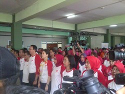 Pesan Ahok: Jangan Ada Puntung Rokok di Jalanan, Jemput Lansia Sakit
