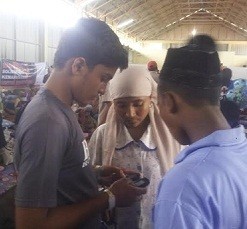 Beruntungnya Hasan, Pengungsi Rohingya yang Dibelikan HP karena Kangen Keluarga