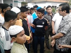 Menkum: Indonesia Kelabakan Tampung Imigran