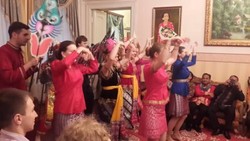 Saat Pelajar Rusia Unjuk Kebolehan: Nyanyi dan Menari Kreasi Budaya Indonesia