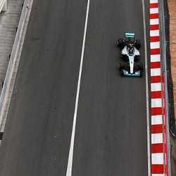 Rosberg Catatkan Hat-trick di Monako
