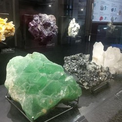 Benarkah Batu Akik Mengandung Energi? Ini Kata Ahli Geologi