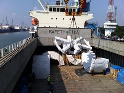 Penampakan Bor Raksasa yang akan Melubangi Jl Sudirman Saat Tiba di Priok