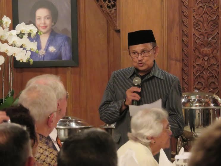 Cerita Habibie Tentang Ilmuwan Indonesia di Negara Lain dan IMF Cerita Habibie Tentang Ilmuwan Indonesia di Negara Lain dan IMF