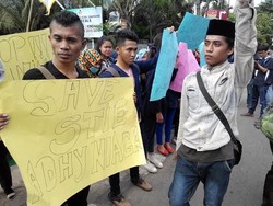 Mahasiswa STIE Adhy Niaga Protes Sidak M Nasir, Sebut Lulusannya Banyak yang Sukses