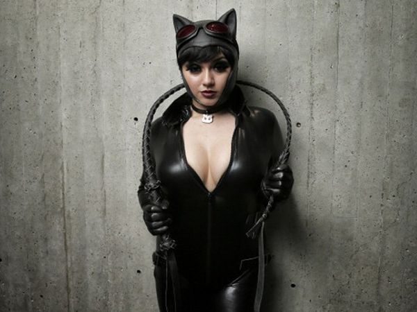Wow! Cosplayer Ini Mirip Karakter Aslinya