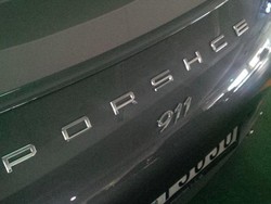 Blunder, Bengkel Salah Pasang Logo Porsche, Jadinya Porshce