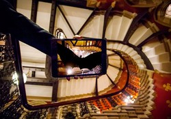 Liburan ke Tempat Syuting Film, Ini Cara Foto yang Keren!