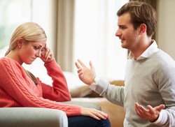 Dibandingkan Suami dengan Wanita Lain, Haruskah Cerai?