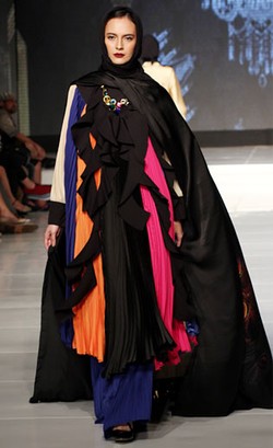 Tuty Cholid Kembali Rilis Busana Siap Pakai Pasca 17 Tahun Vakum