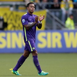 Park Ji Sung Percaya Depay Bisa Ikuti Jejak Ronaldo