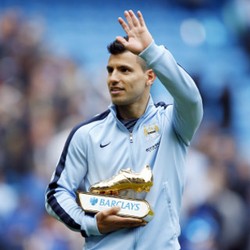 Sepatu Emas untuk Aguero, Joe Hart Raih Sarung Tangan Emas