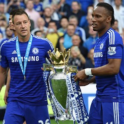 Suka Cita dan Kesedihan Terry Saat Rayakan Kesuksesan Chelsea